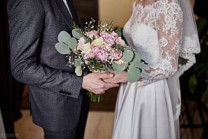 宝妈如何足不出户在家躺着也能赚钱(宝妈在家可以做的副业)